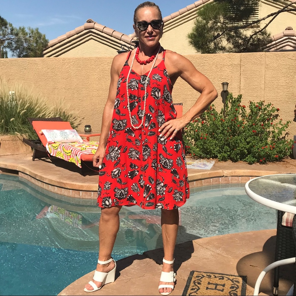 Vince Camuto Red Floral racer back Dress - Picture 1 of 8